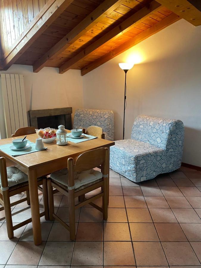 La Casa Rustica Di Ale E Becky Apartment Bergamo Luaran gambar