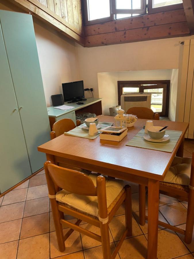 La Casa Rustica Di Ale E Becky Apartment Bergamo Luaran gambar
