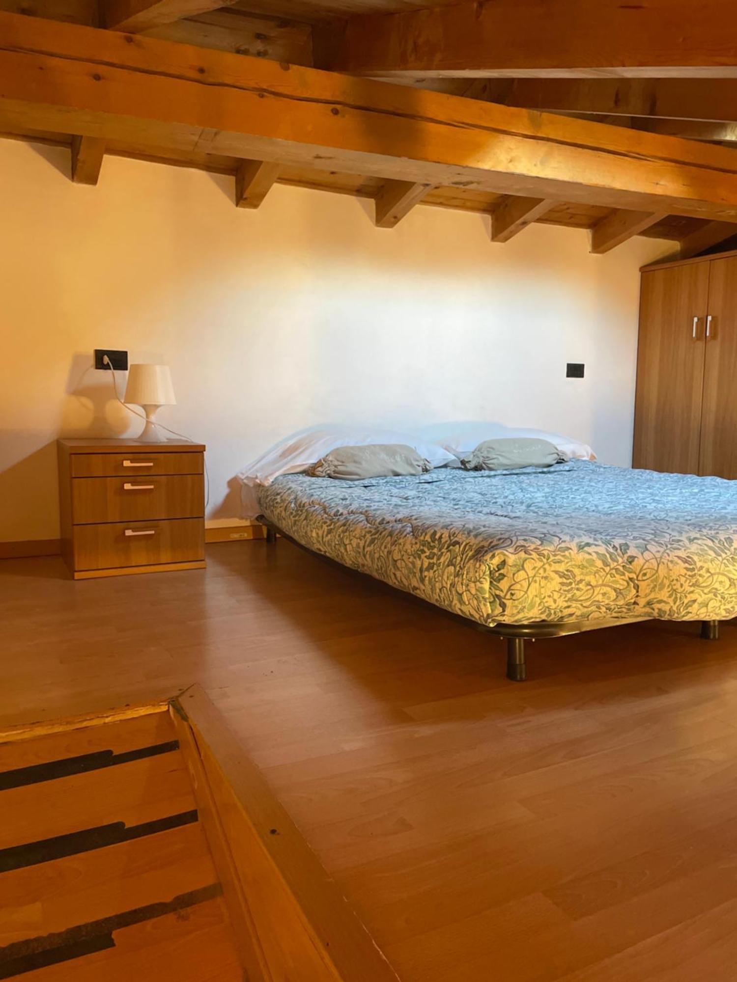 La Casa Rustica Di Ale E Becky Apartment Bergamo Luaran gambar